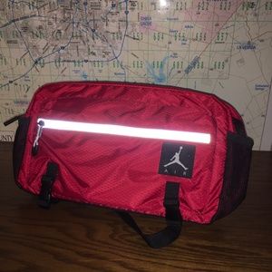 Jordan large cross body bag